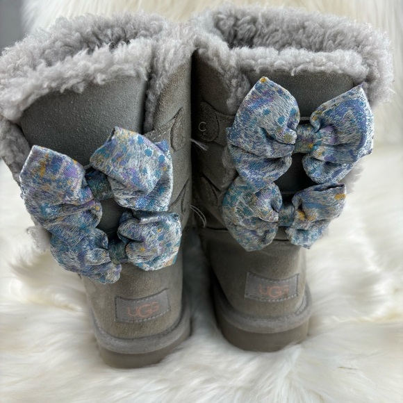 UGG BOW WINTER BOOTS SIZE 5 WOMAN - Picture 3 of 10
